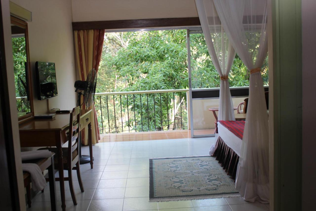 Equator Hotel Αρούσα Εξωτερικό φωτογραφία